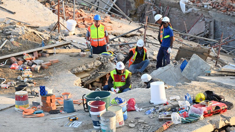george building collapse: contractor not registered with construction body, says minister sihle zikalala