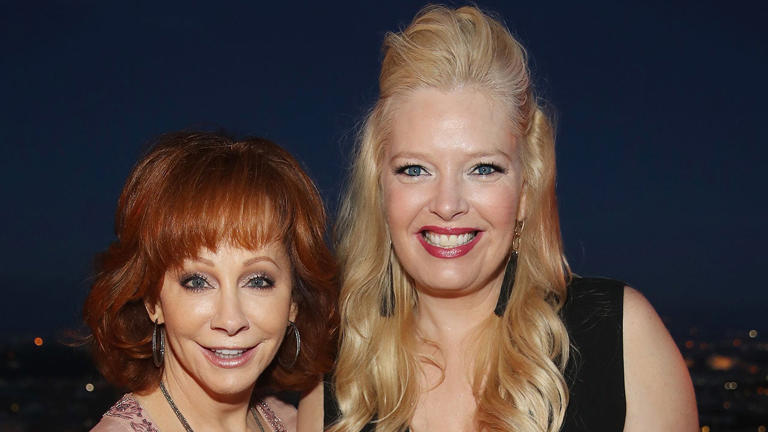 Reba McEntire on New Sitcom 'Happy's Place' and Best Friend Melissa Peterman (Exclusive) 