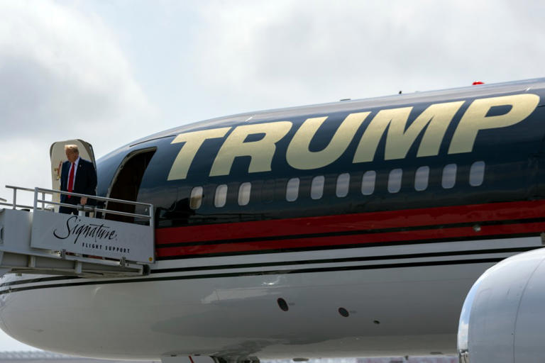 Trump’s Boeing 757 clipped corporate jet at Florida airport: report