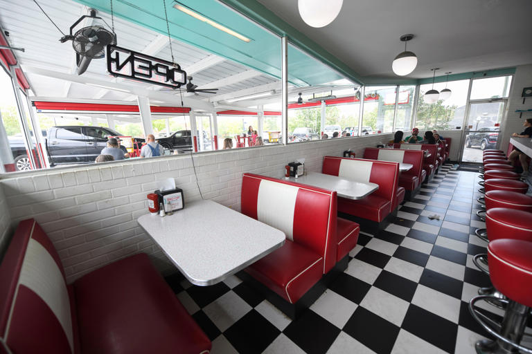 Favorite Augusta-area diner Sno-Cap turns 60. Here's how to join in the ...