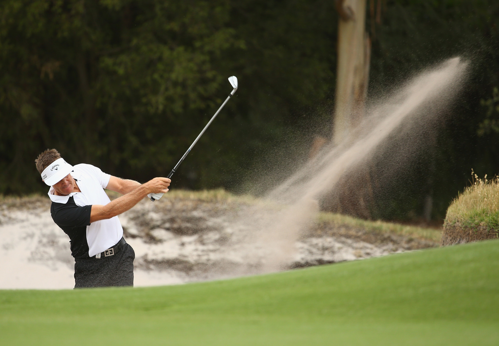 The most common myths and misconceptions aboot Canada, eh