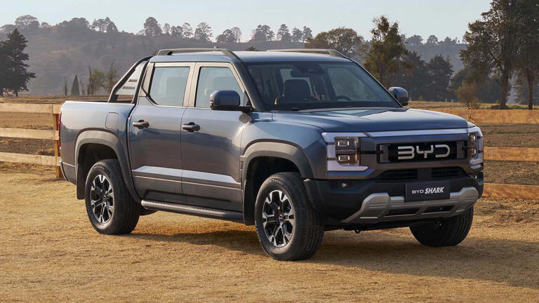 The BYD Shark is a new plug-in hybrid pickup for the Mexican market