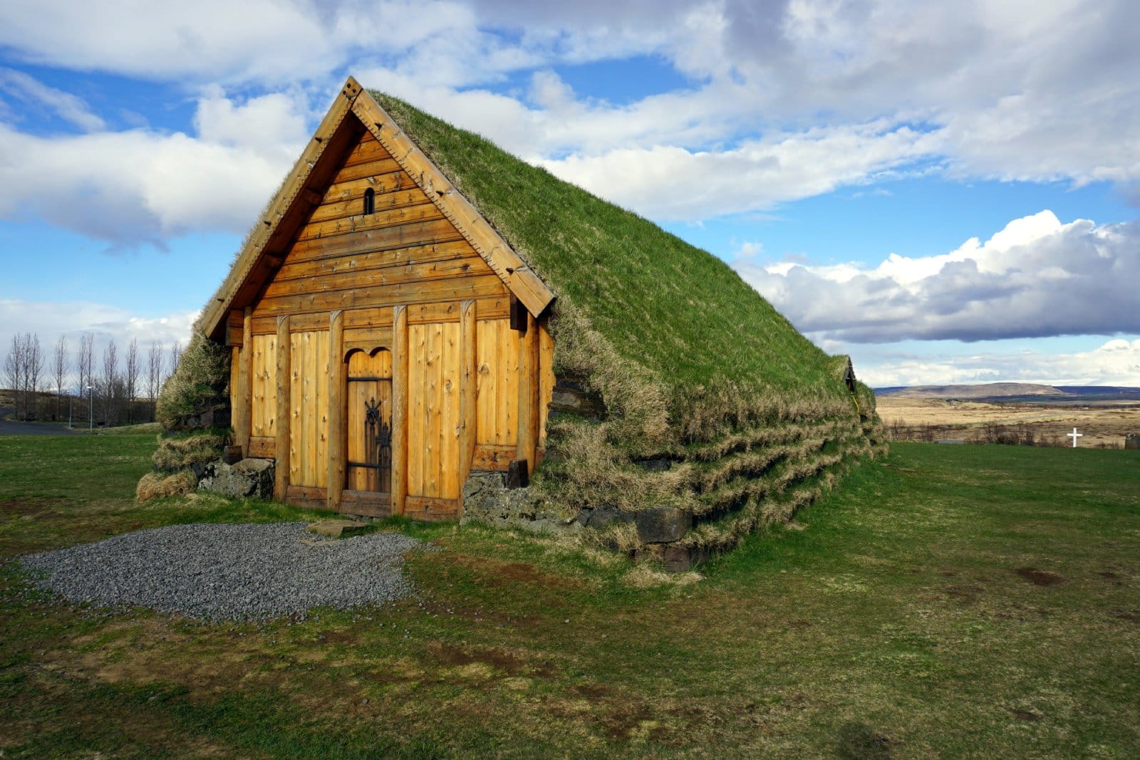 Image Credit: Shutterstock / Ludovic Farine <p>Traditional housing in many indigenous cultures utilizes sustainable materials and methods that minimize environmental impact. We can draw on this knowledge to influence modern green building practices.</p>