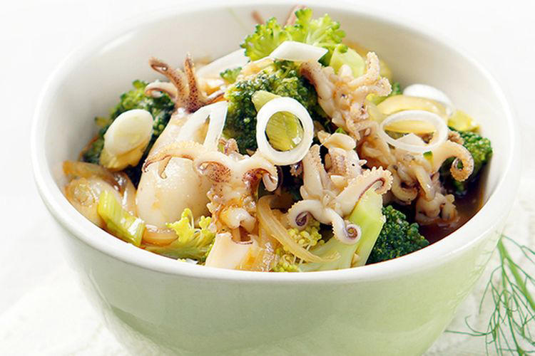 resep cumi saus tiram dengan brokoli yang cocok untuk keluarga