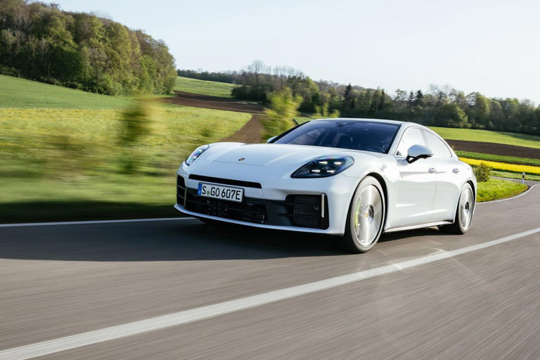 First Drive 2025 Porsche Panamera 4 EHybrid