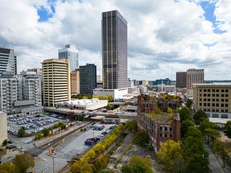 Downtown Atlanta foot traffic increasing, new data shows