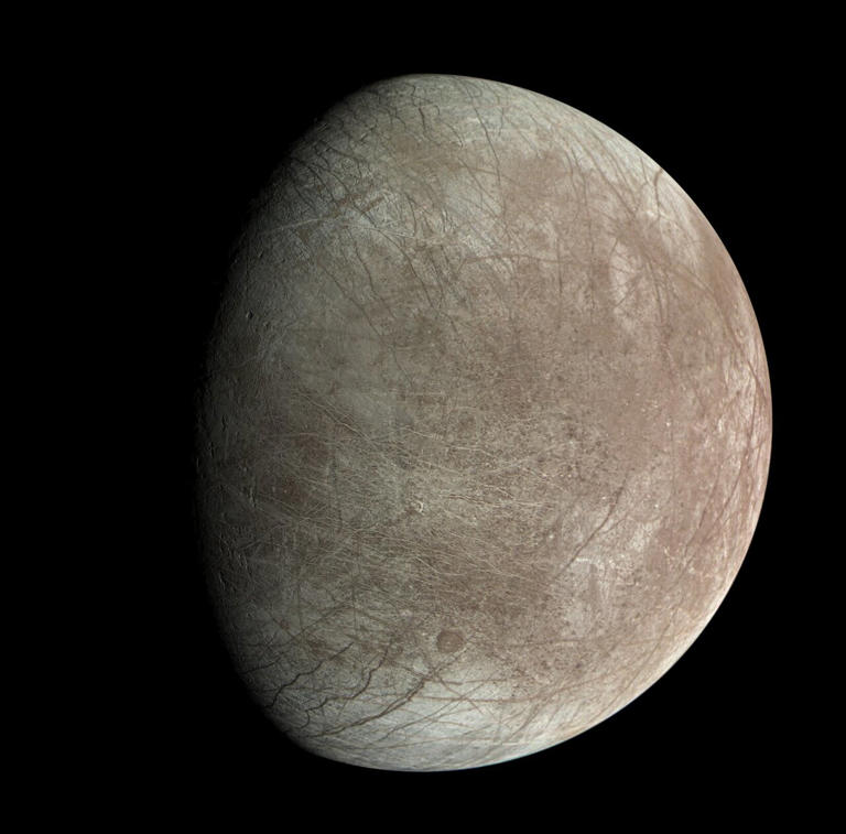 Jupiter’s moon Europa was captured by the JunoCam instrument aboard NASA’s Juno spacecraft during the mission’s close flyby on Sept. 29, 2022. The images show the fractures, ridges, and bands that crisscross the moon’s surface. Credit: NASA/JPL-Caltech/SwRI/MSSS; Image processing: Björn Jónsson (CC BY 3.0)
