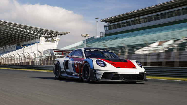 Driving the 2023 Porsche 911 GT3 Cup and GT3 R: Two Race Cars Are More ...
