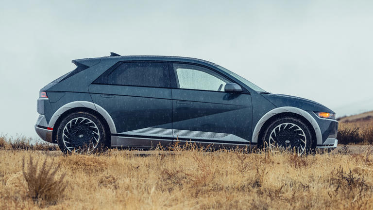 2024 Subaru SUVs: Trail-Ready Crosstrek, Nicer Outback, and New ...