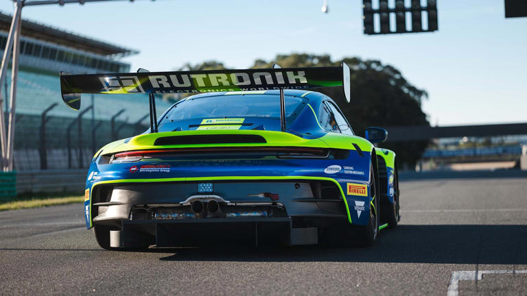 Driving the 2023 Porsche 911 GT3 Cup and GT3 R: Two Race Cars Are More ...