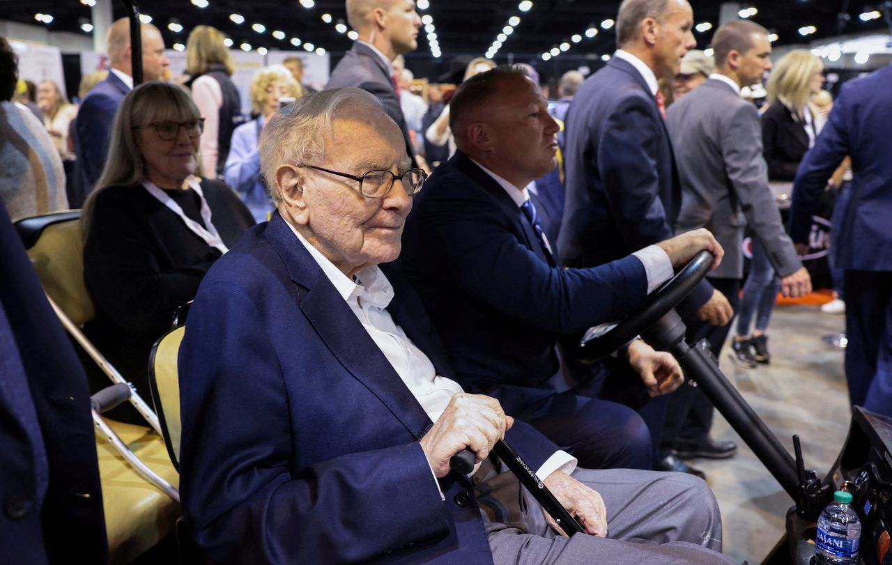 Warren Buffett’s Berkshire Reveals Its Mystery Stock: Chubb