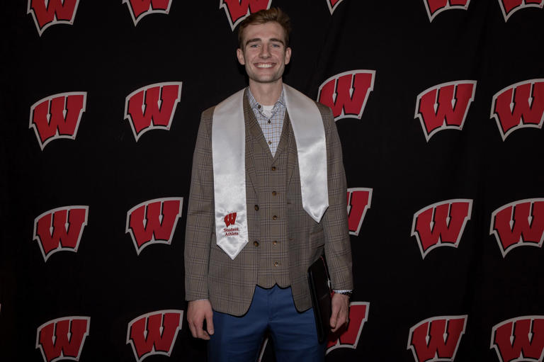 The UW concluded the school year this weekend with graduation ceremonies, and like most years, a men’s basketball player earned a degree. And not just his bachelor’s either. Five-year player Tyler Wahl finished his bachelor’s degree in personal finance last year. He took master’s courses during his fifth, COVID year and completed his master’s degree […]