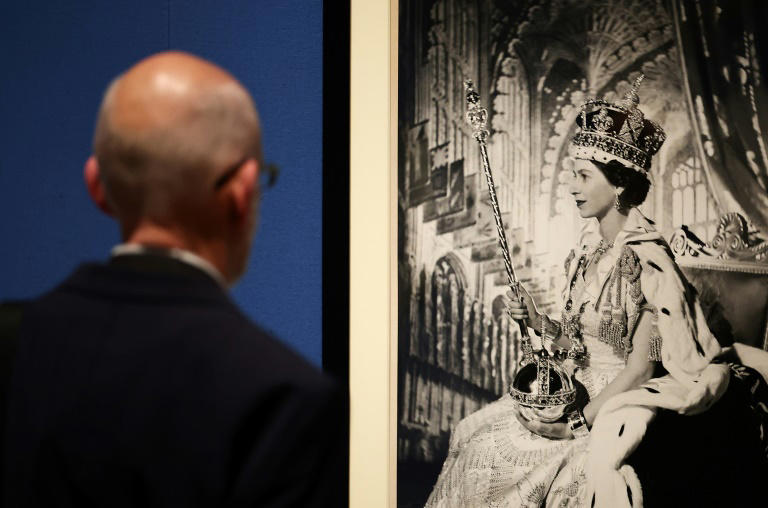 100 years of british royal photography goes on display in london