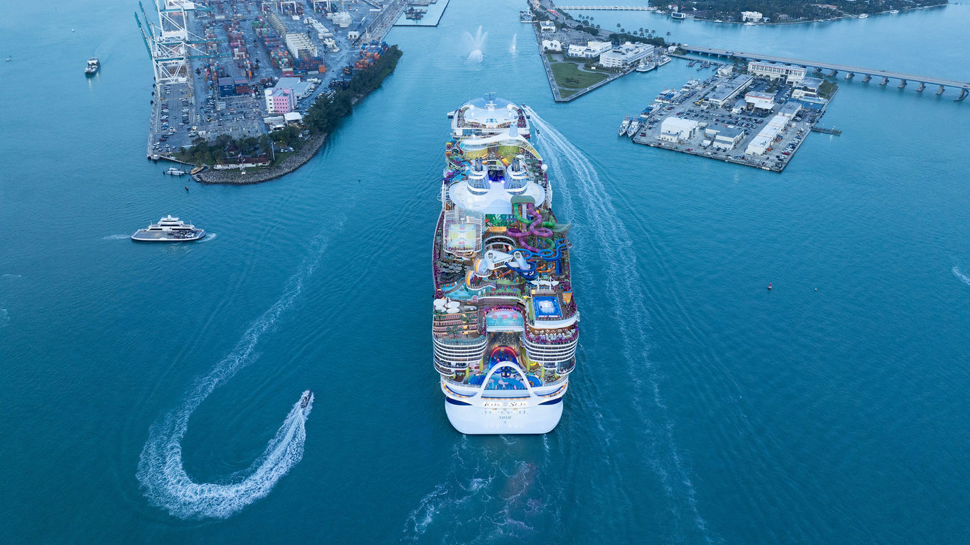 As the cruise industry experiences <a href="https://www.travelpulse.com/news/cruise/amid-skyrocketing-demand-royal-caribbean-seeks-to-hire-thousands-of-employees" title="surging demand in a post-COVID world">surging demand in a post-COVID world</a>, the newest ships are getting larger and larger.Royal Caribbean International is setting the bar, boasting the six largest passenger vessels on the planet but other brands are determined to leave their mark when it comes to overall size.Here's a look at the 10 largest cruise ships in the world that are currently in operation as of May 2024.