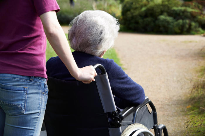 mps urge government to overhaul unpaid carer benefits ‘without delay’