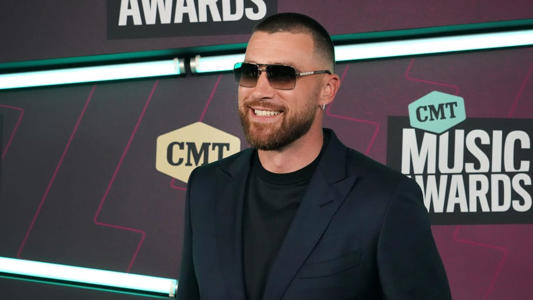 Travis Kelce Sounds Off on Fox for Replacing Greg Olsen With Tom Brady<br><br>