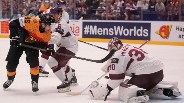 sweden beats kazakhstan to keep perfect record at world hockey championship