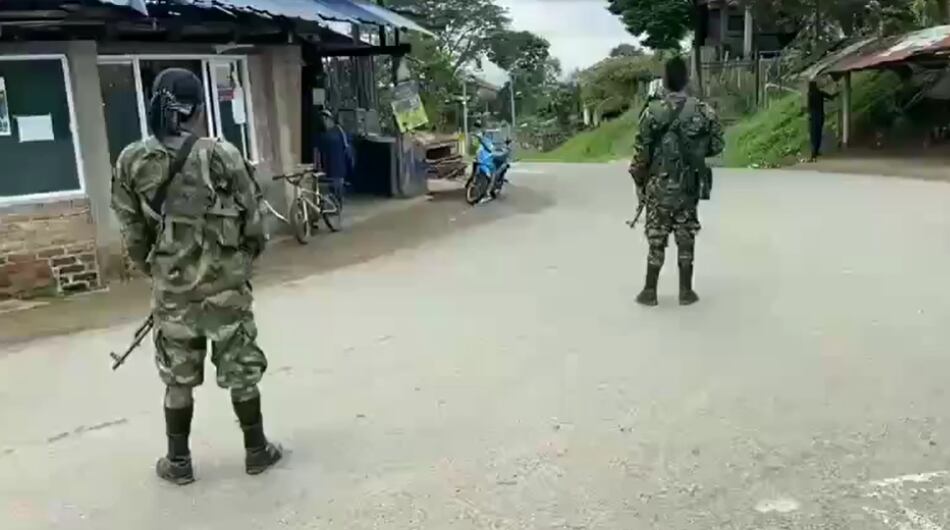 Combates Entre Disidentes De Las Farc Tienen Secuestrados A Campesinos ...