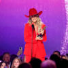 Lainey Wilson Wins Female Artist of the Year at 2024 ACM Awards, Shouts Out Women Who ‘Guided