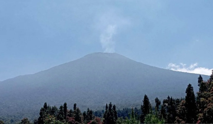 Upaya Menemukan Pendaki Gunung Slamet yang Hilang