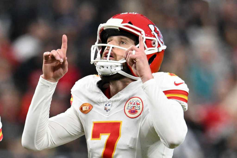 LAS VEGAS, NEVADA - NOVEMBER 26: Place kicker Harrison Butker #7 of the Kansas City Chiefs celebrates kicking a field goal in the fourth quarter against the Las Vegas Raiders at Allegiant Stadium on November 26, 2023 in Las Vegas, Nevada. The Chiefs defeated the Raiders 31-17. (Photo by Candice Ward/Getty Images)