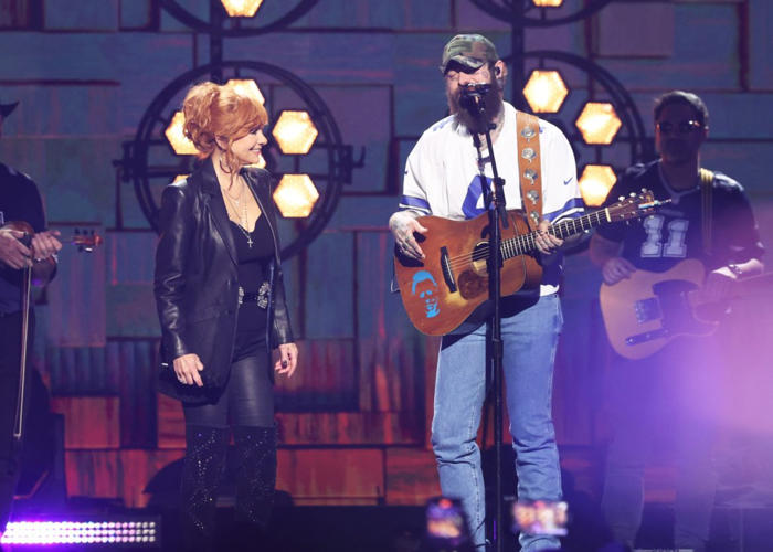 watch post malone, reba mcentire pay tribute to dickey betts with ‘ramblin' man' at 2024 acms