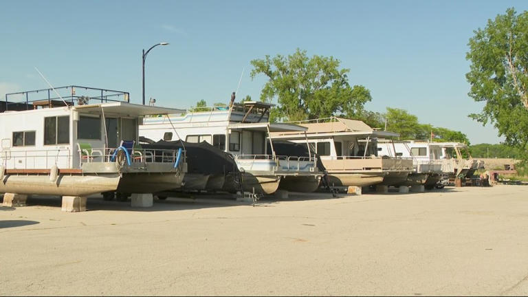 Saylorville boat owners say Army Corps now investigating marina prices