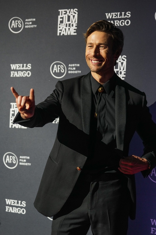 Glen Powell Inducted Into Texas Film Hall Of Fame At Star-studded Red ...