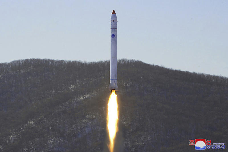 severní korea dnes odpálila několik raket krátkého doletu