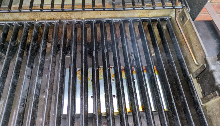 How To Smoke On A Gas Grill: 5 Easy-to-follow Steps For Achieving 