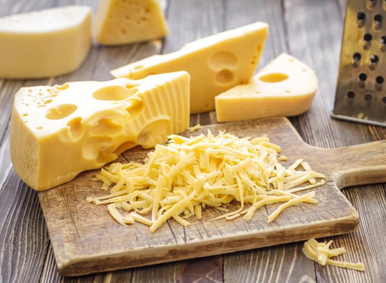 10 Best LowFat Cheeses For Weight Loss