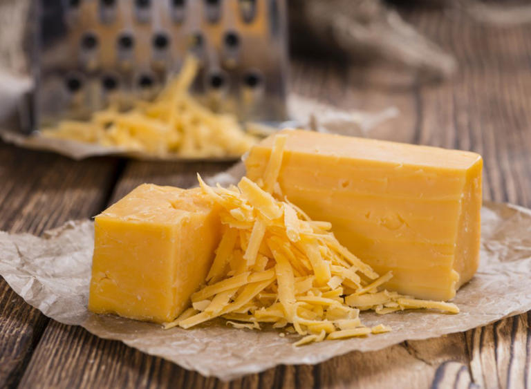 10 Best LowFat Cheeses For Weight Loss