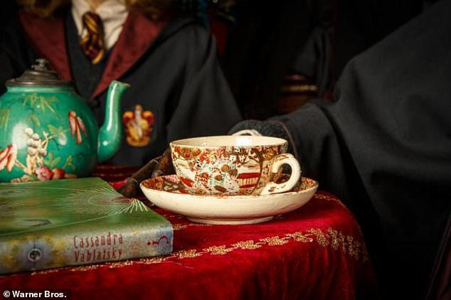 Harry Potter Second outlet Task Teapot