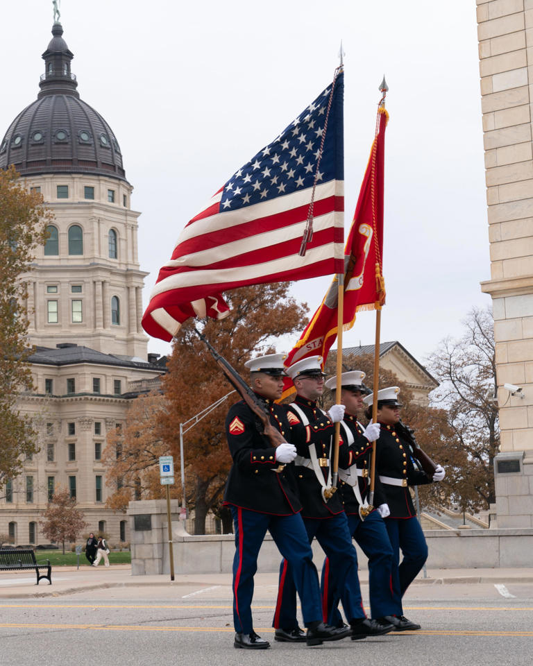 Why is veterans day celebrated on the 11th