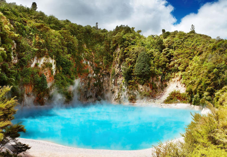 Best hikes in New Zealand: Day hike and multi-day hike routes