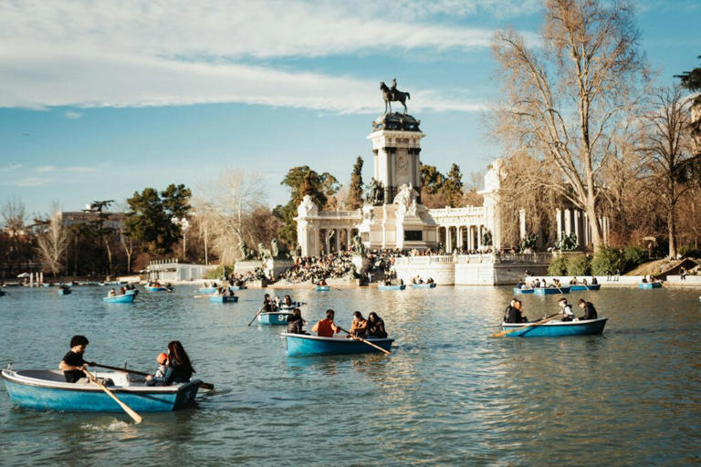 Looking for the most Instagrammable spots in Madrid? This guide will show you the most beautiful landmarks, streets, and cafes for amazing photos!