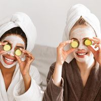 5 Tips Memakai Air Mawar Sebelum Tidur untuk Kulit Bercahaya dan Lembut