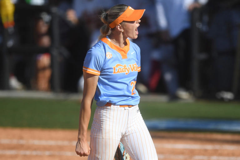 Karlyn Pickens gives Tennessee softball 'every opportunity' in 14 ...