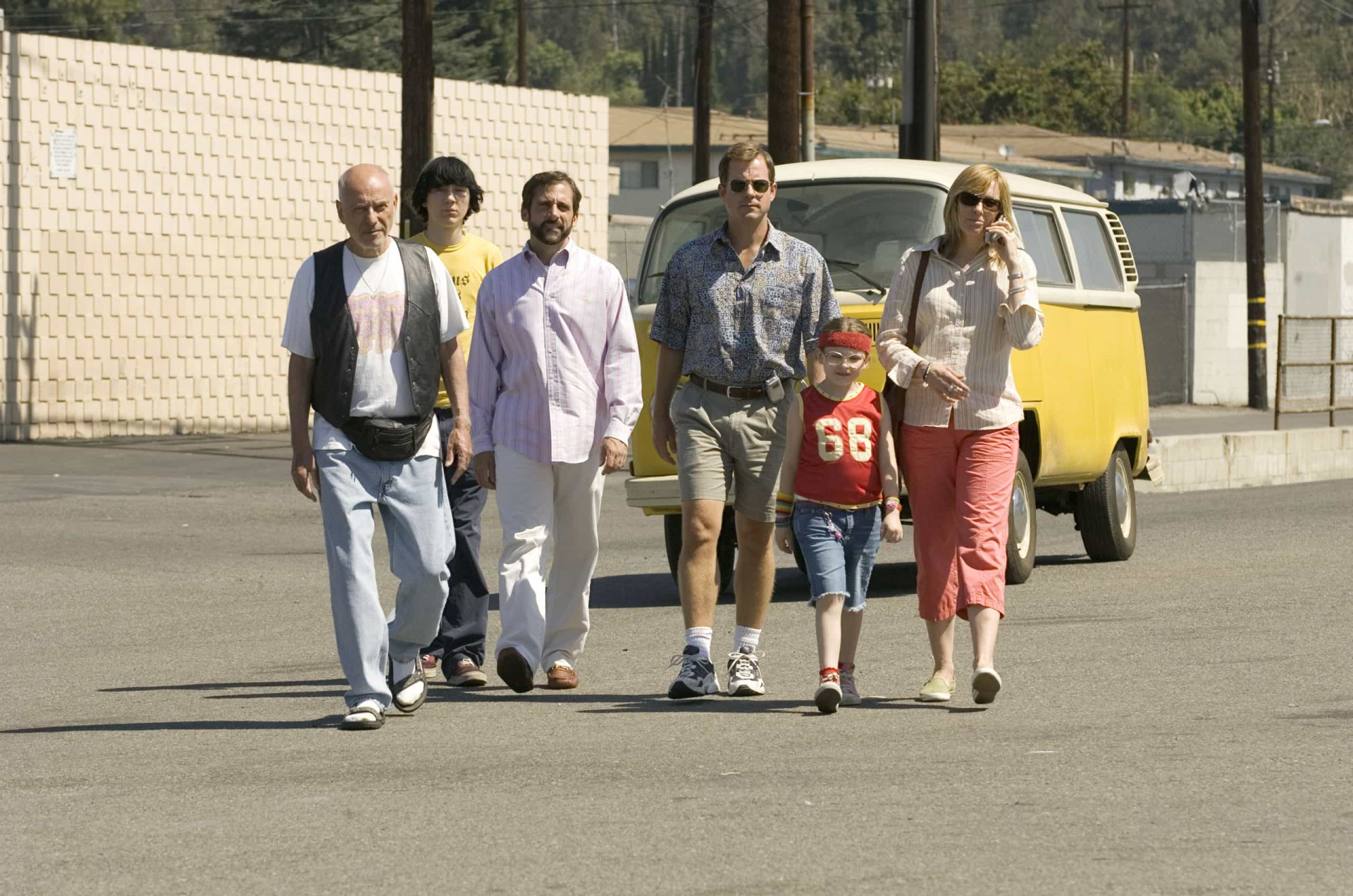 <p>A dysfunctional Albuquerque family hit the road in their Volkswagen van in a bitter-sweet indie movie. The offbeat family are headed to California, where seven-year-old daughter Olive is keen to showcase her somewhat unique dance moves in the finals of a beauty pageant.</p><p><a href="https://www.msn.com/en-us/community/channel/vid-7xx8mnucu55yw63we9va2gwr7uihbxwc68fxqp25x6tg4ftibpra?cvid=94631541bc0f4f89bfd59158d696ad7e">Follow us and access great exclusive content every day</a></p>