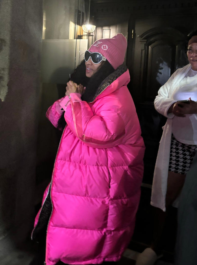 Minaj appeared outside her hotel in Manchester over the weekend. mancpicss66 / SplashNews.com