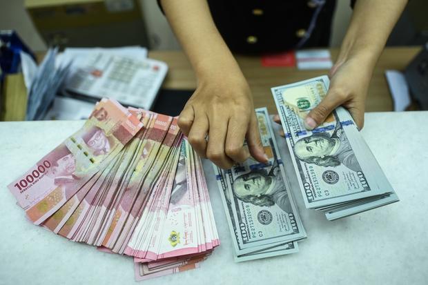 Rupiah Melemah, Dibayangi Kekhawatiran Suku Bunga The Fed Dan Inflasi