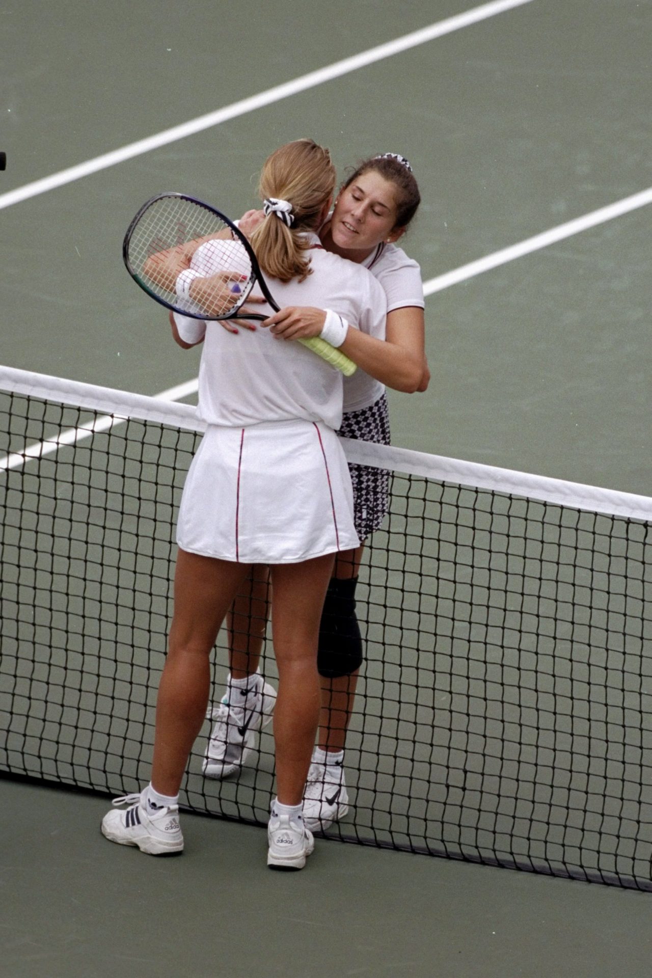 Apuñalada en pleno partido: la pesadilla de Monica Seles