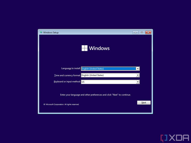 Screenshot of the Windows 11 Setup showing options for language, region, and keyboard