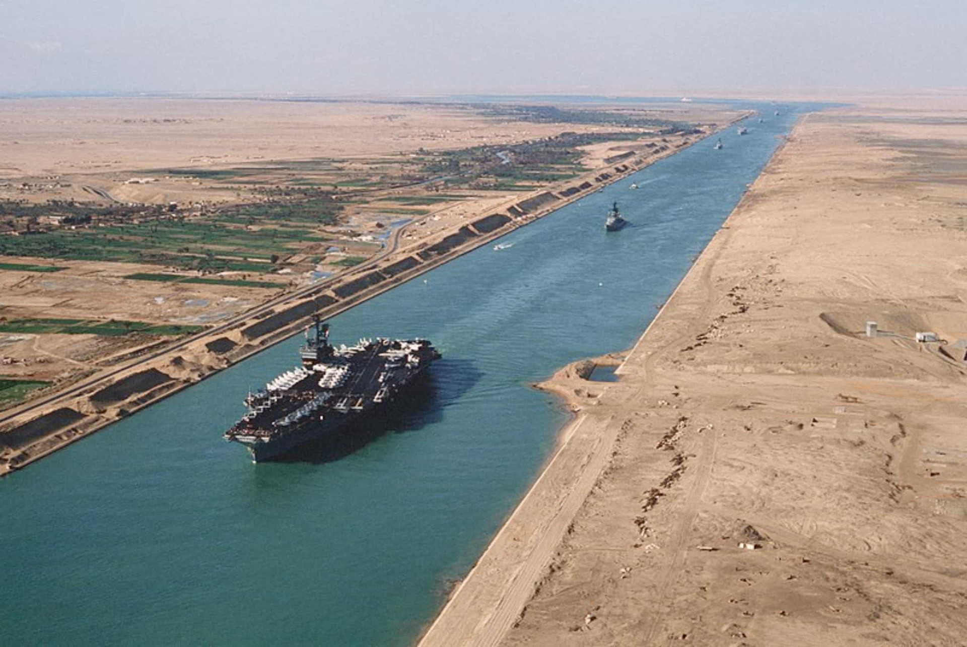 <p>Ships using this vital waterway include military vessels, which take advantage of the canal's strategic location. Pictured is the USS <em>America</em> aircraft carrier.</p>