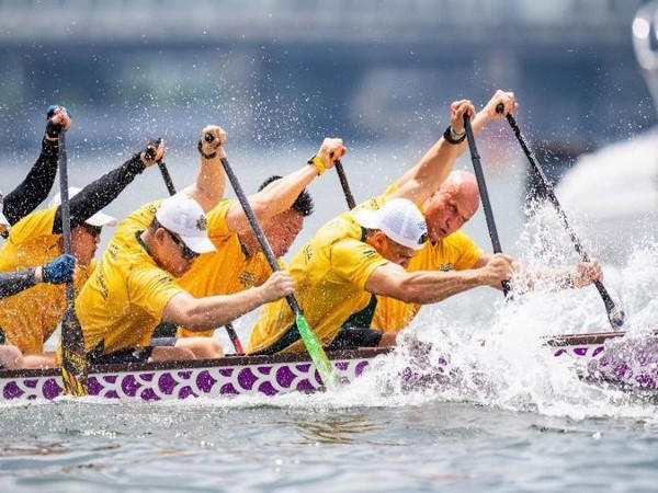 The Hong Kong International Dragon Boat Races offer spectators and overseas visitors a chance to witness the excitement of the dragon boat races. (Photo: Hong Kong Tourism Board)