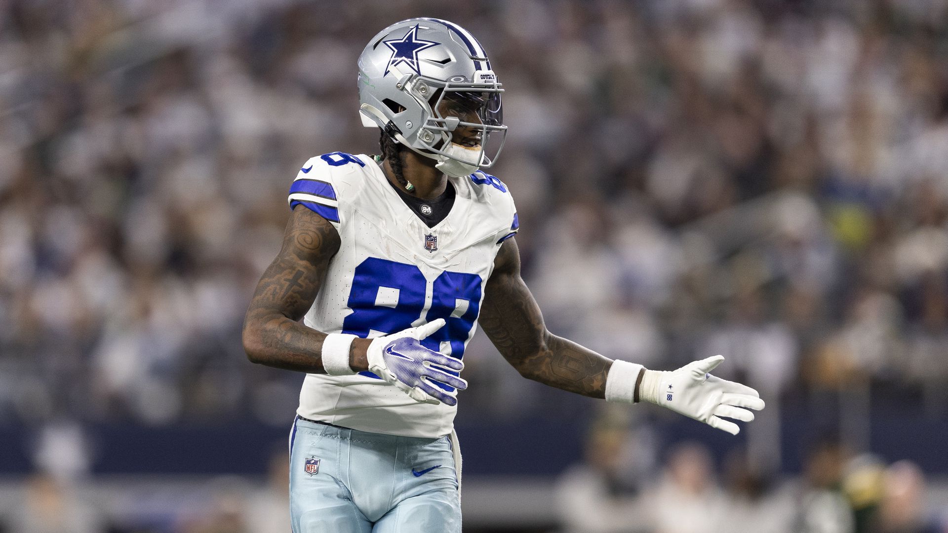 CeeDee Lamb May Be Waiting On Justin Jefferson To Sign, Cowboys Shouldn ...