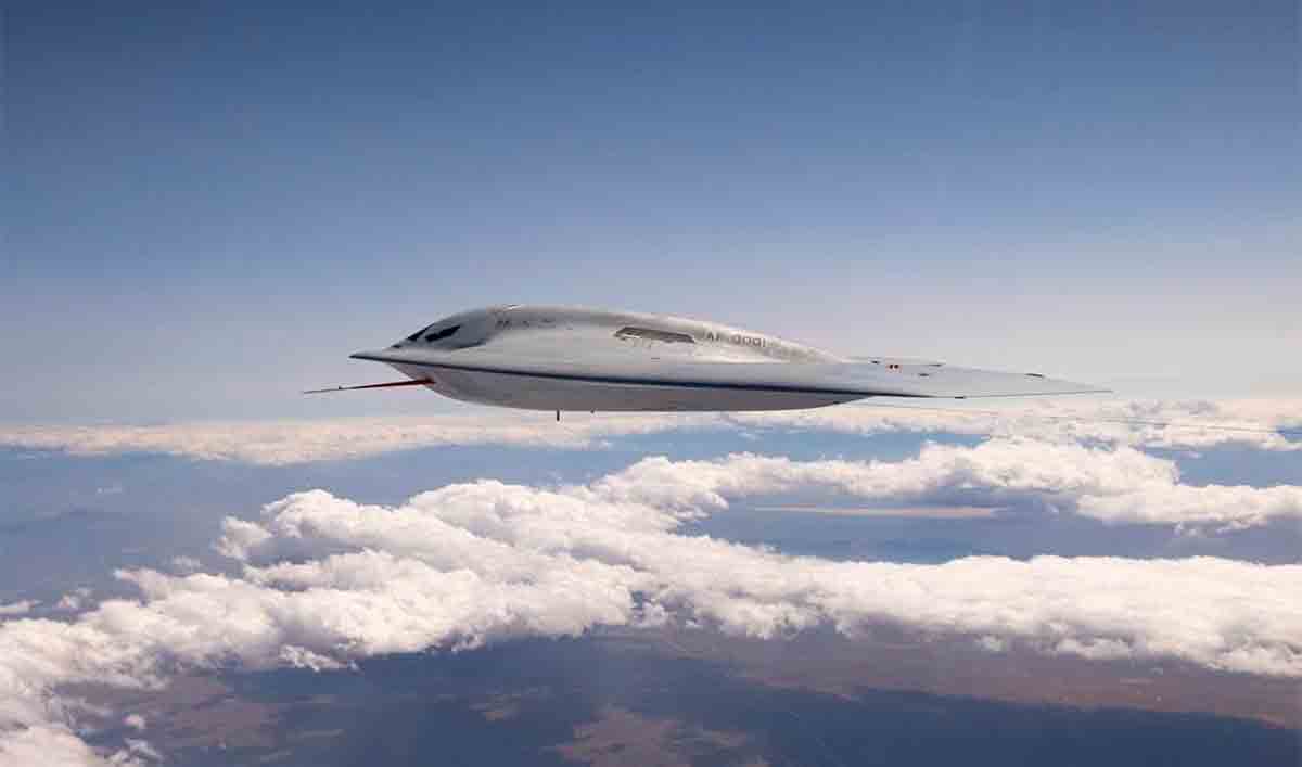 Nuove Immagini Del Bombardiere Stealth B-21 In Volo Appaiono Sui Social