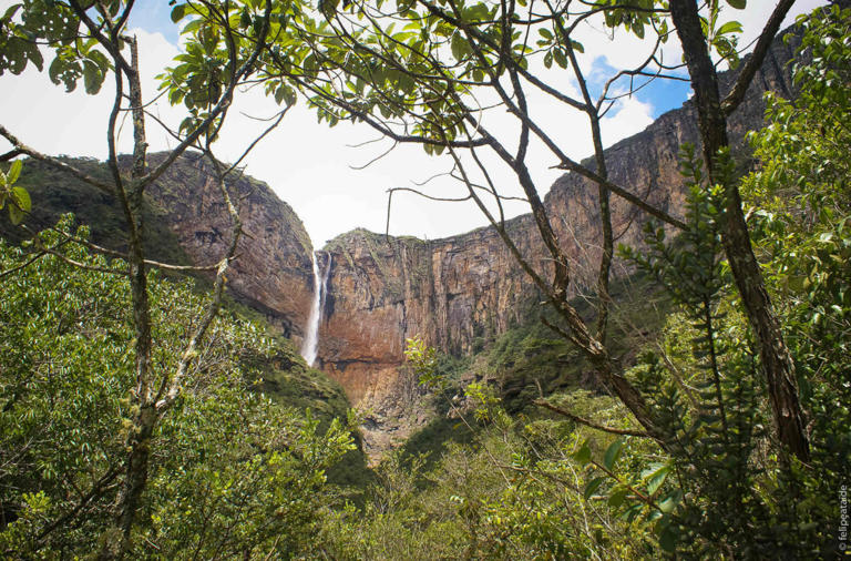 Conheça 16 cachoeiras que inspiram viagens incríveis pelo Brasil