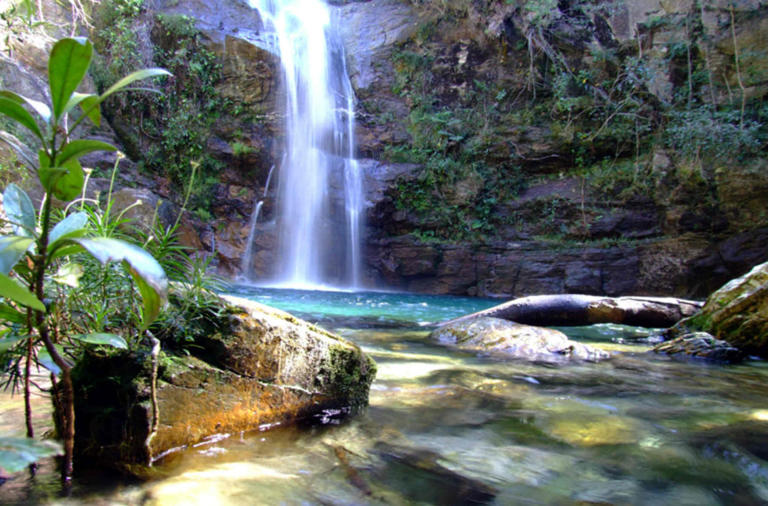 Conheça 16 cachoeiras que inspiram viagens incríveis pelo Brasil