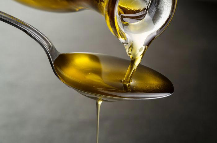 adiós para siempre al aceite de oliva: la alternativa deliciosa que reduce la presión arterial y combate el colesterol